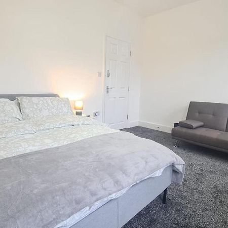 Spacious Private Room In Manor Park London Eksteriør billede
